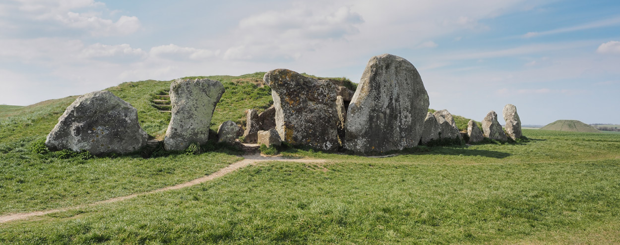 West kennet long barrow entrance